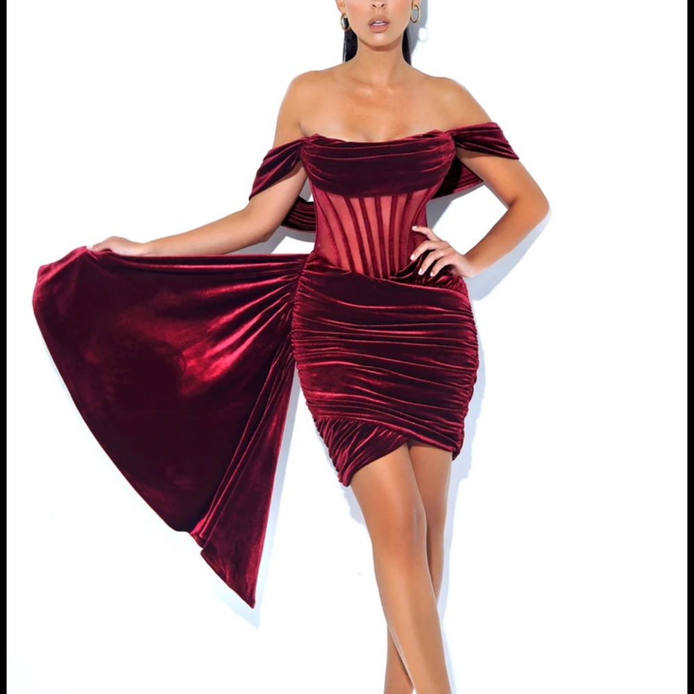 Miss Circle Irisa Burgundy Draping Off Shoulder Corset Dress size Large
